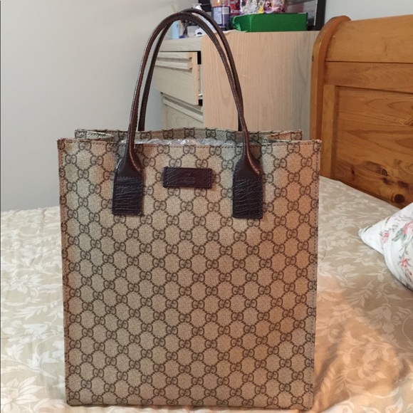 AUTHENTIC GUCCI PVC LEATHER HANDBAG - Picture 1 of 8